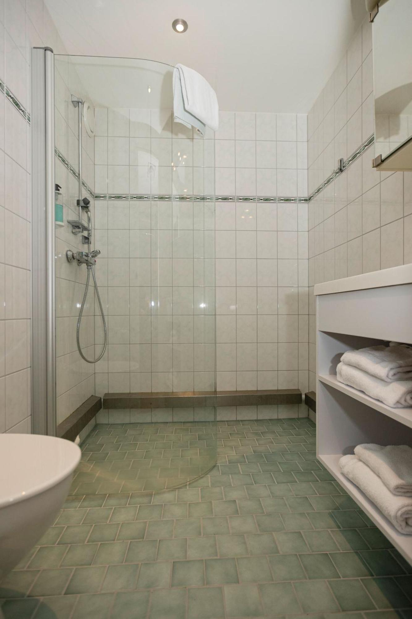 Hotel Adlon Mariehamn Extérieur photo